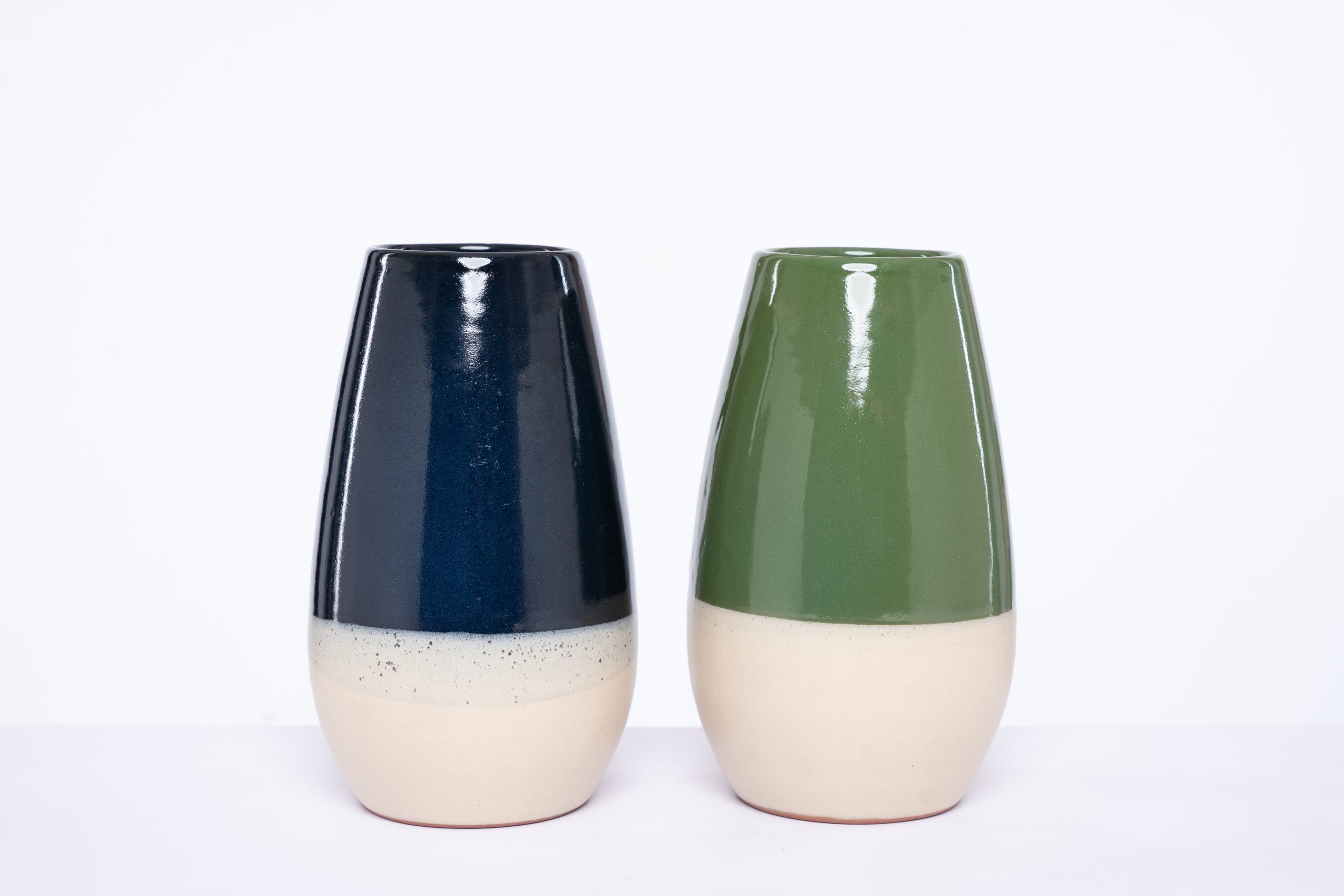 Two Colour Tone Cylinder Vase - Image 2